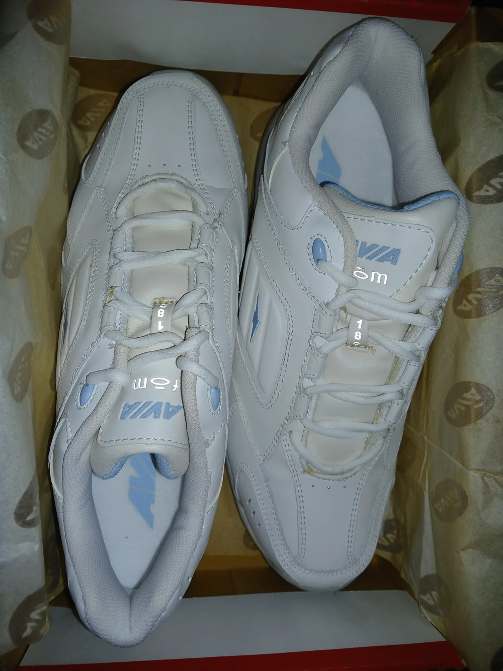 Avia Women’s White Athletic Sneakers 9.5 M NEW